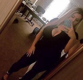 46 Years Old Divorced mOm