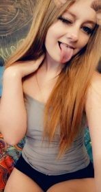 ✔️✔️YOUNG CREAMPIE GIRL⎛?⎞WET PUSSY?WAITING FOR HOOKUP⎛?⎞ON MY BEDROOM✔️✔️