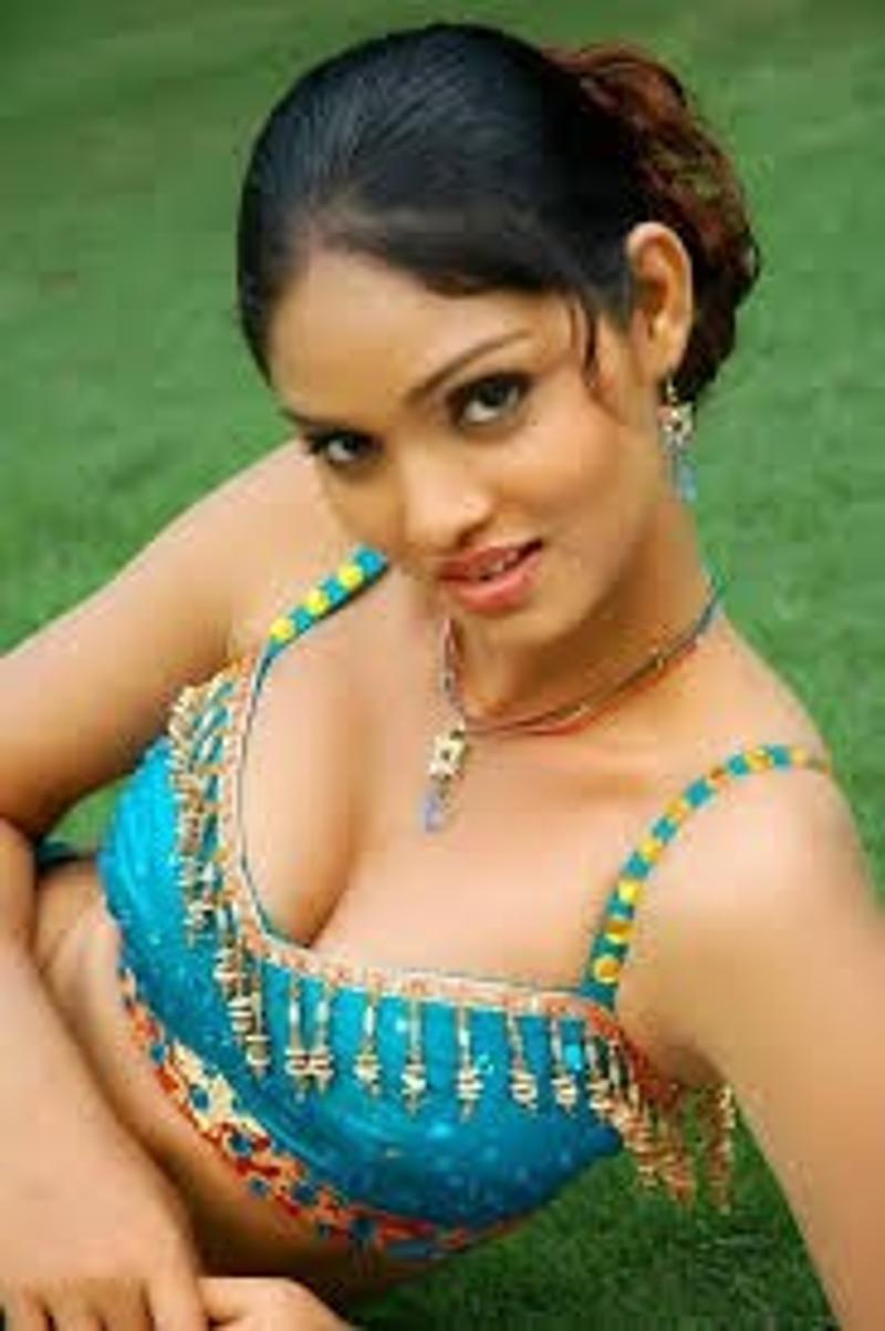 XXX LIVE HOT NUDE VIDEO CALL SERVICES PUJA .  PUJA : +91 7044160054.