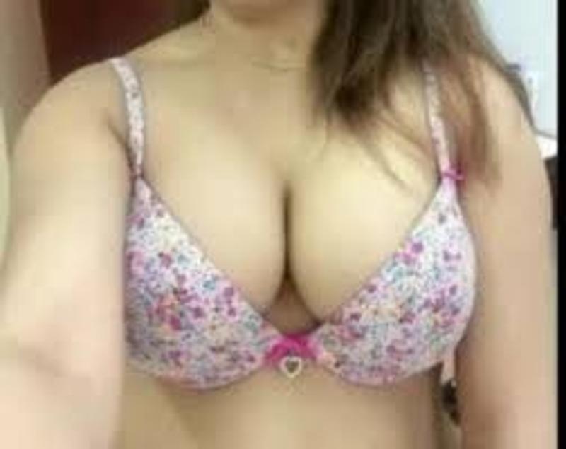 MY HUNGRY PUSSY WAIT FOR YOUR HARD DICK HOT RIYA.