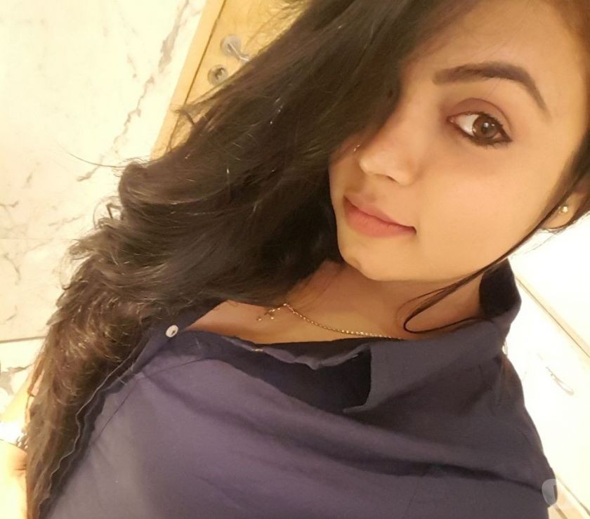 21 YEAR DEYA SHARMA WAITING DECENT GUYS AND GENTLEMAN BOOKING OPEN 24X7