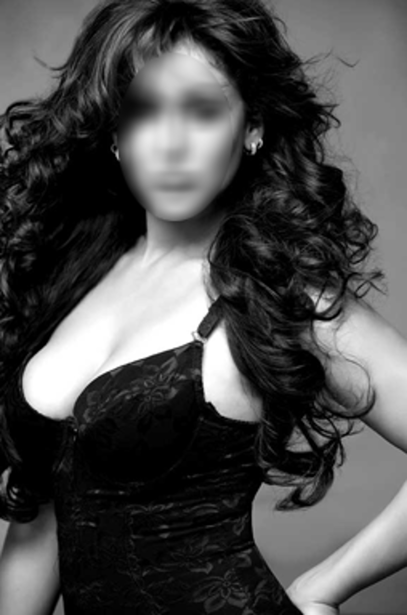 Are you looking for Female Escorts in Mumbai?