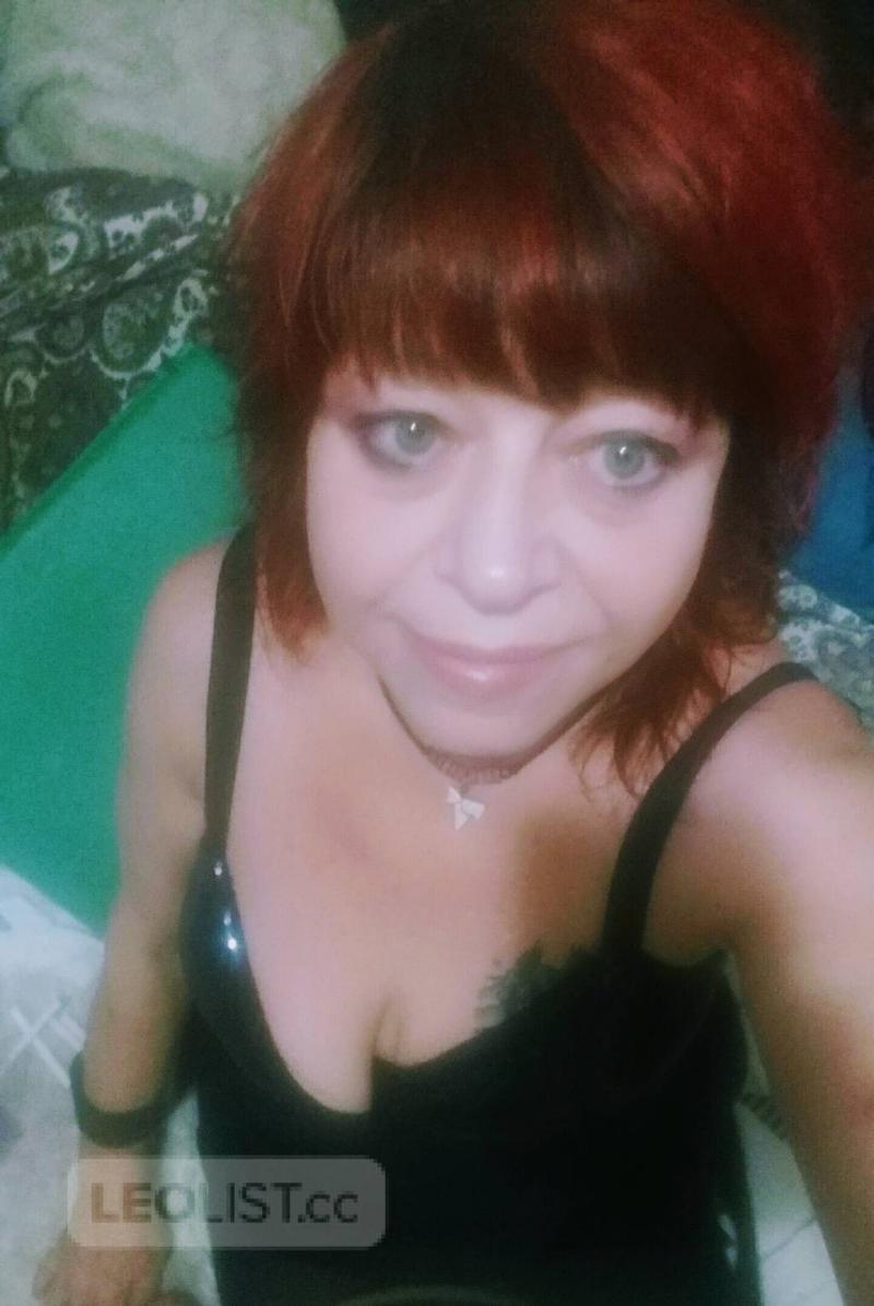 FEELING FRISKY? SENSUAL AND SASSY! smaller BBW 44 DD 57 yr