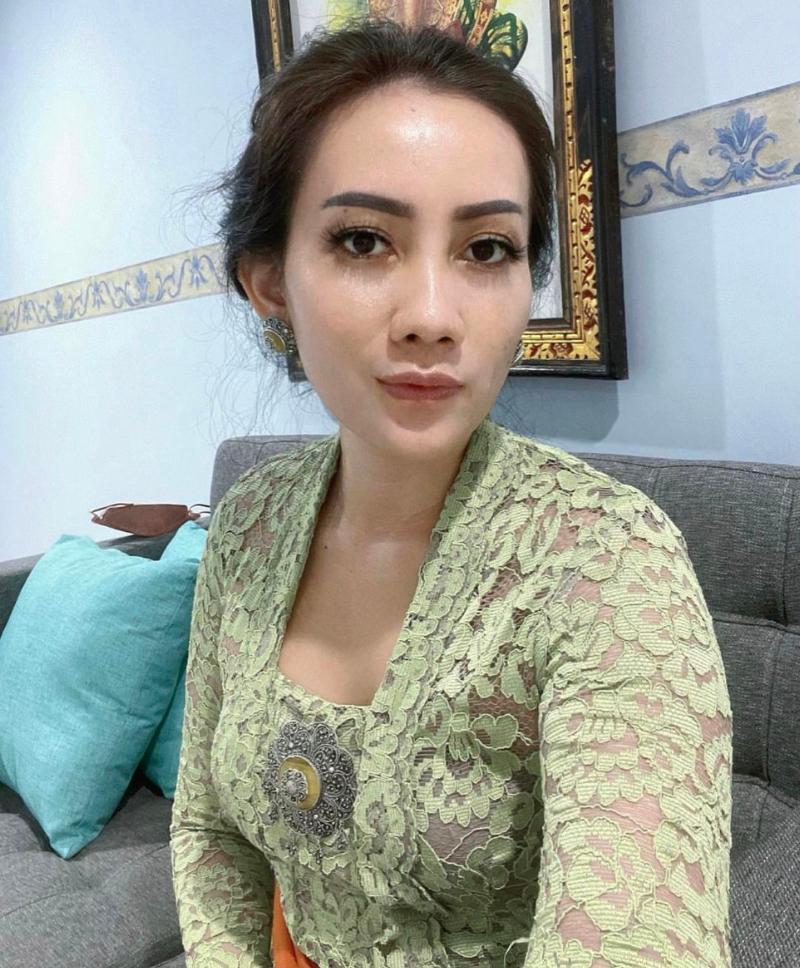 MEET WITH RICH SUGAR MUMMY IN MALAYSIA TODAY AND GET RM3,000 PER DAY