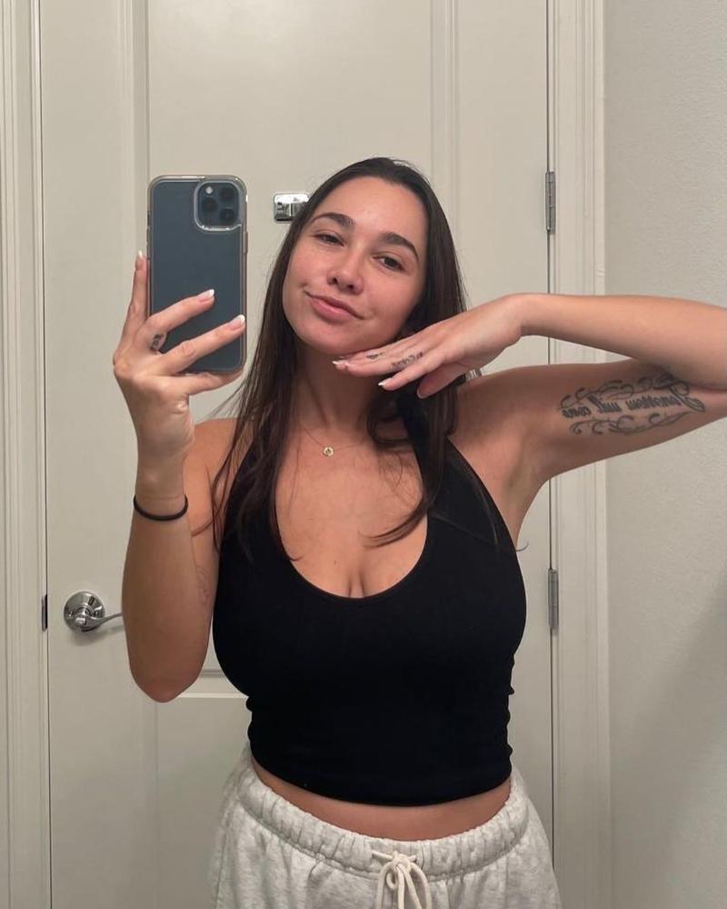 I WORK ALONE, NO PIMP, NO MISTRESS, NO ROOM MATE 437-600-4373
