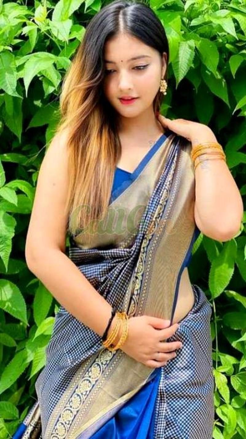 call girls in connaught place delhi most beautifull girls are wait 7840856473