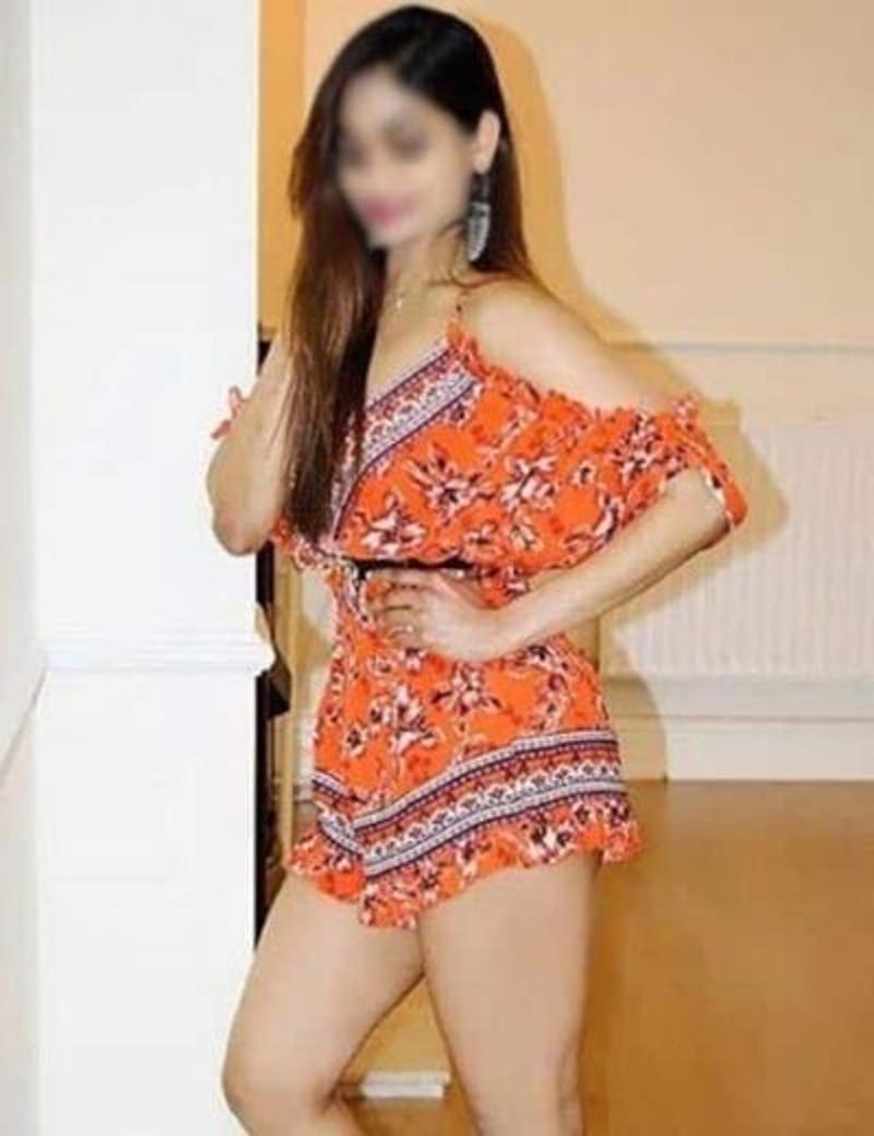 9911065777, Cheap rate Call girls in Chhatarpur (Delhi)