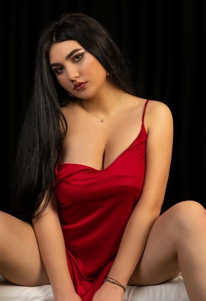 9911065777, Cheap rate Call girls in Greater Kailash (Delhi)