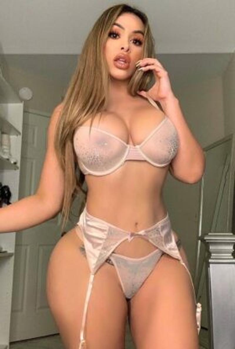 TOp Call Girls In Surajkund 8448668741 Rassian and Indian Escorts Service Delhi