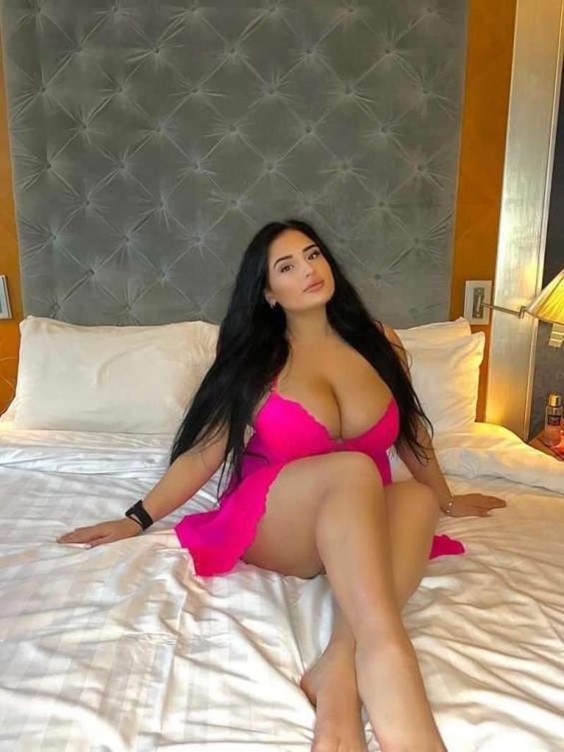 call girl in Roseate House, Trusted VIP Escort Service Call 8826553909