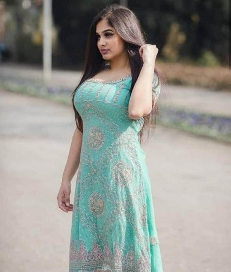 call girls in munirka delhi most beautifull girls are waiting for you 7840856473