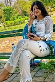 9971446351 Call Girls In Saket Delhi Royal Golden Models  Escorts Service 24x7