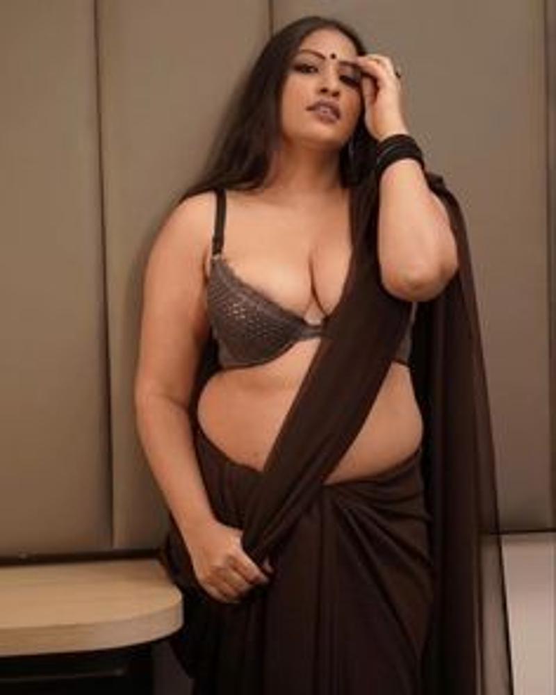 Janakpuri Call Girls Service — (9599632723) Call Girl