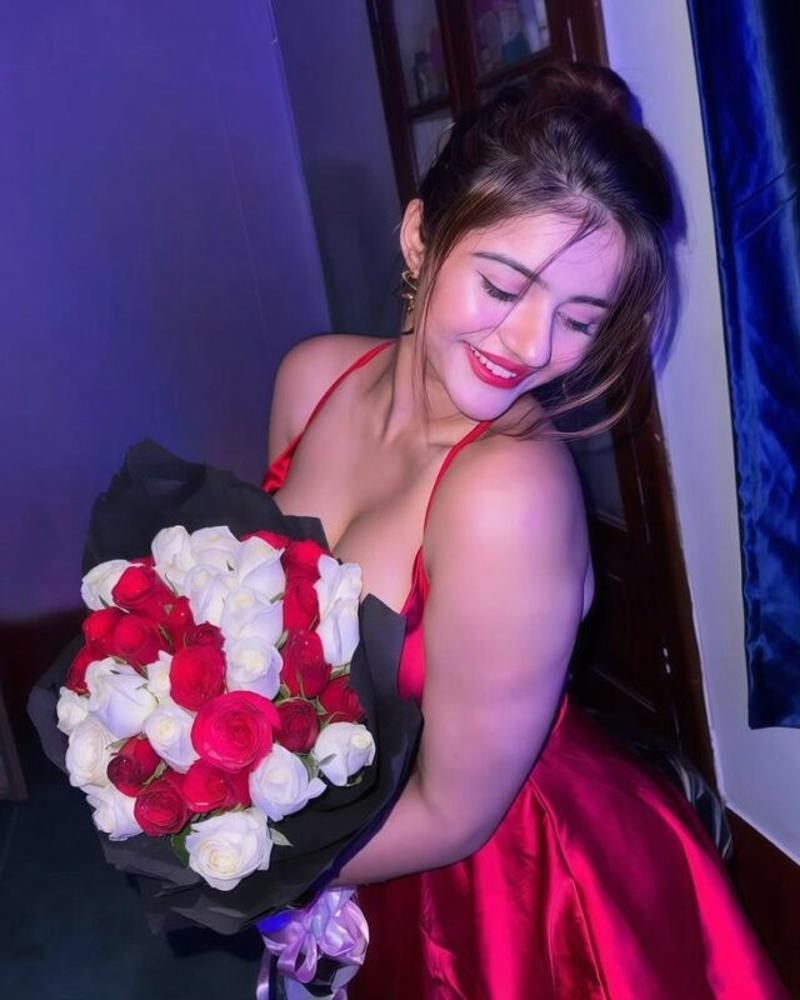 Rꦿal ☎️Call Girls in Sector 62 Noida ⊰ +91-9599646485