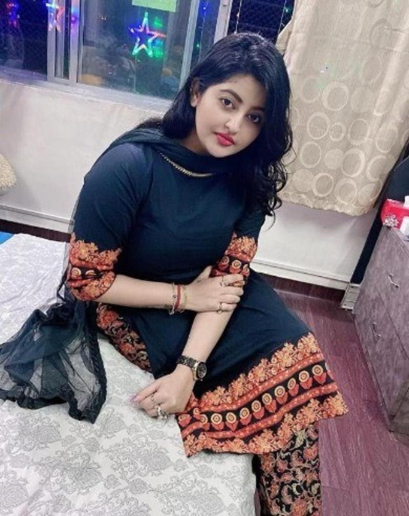 SEX~Call ℊiℛls In Akshardham Metro Delhi_9654726276