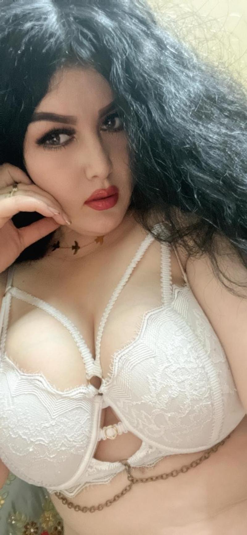 24/7 Call Girls in Saket - 9711233777