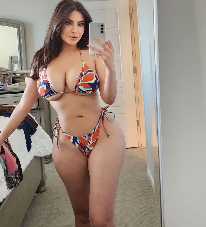 Call Girls in Shalimar Bagh (9958659377) – Delhi Call Girl