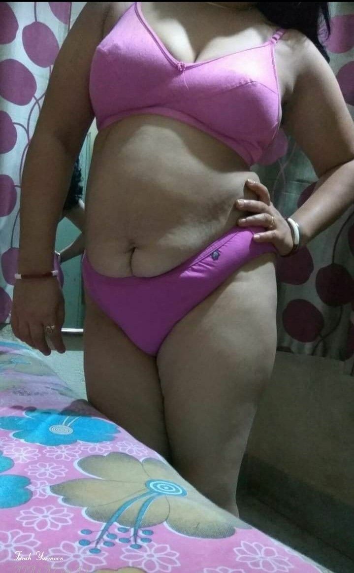 Call Girls In Aero City Delhi - Call ~| @ Girls√ 9958O⎷18831)