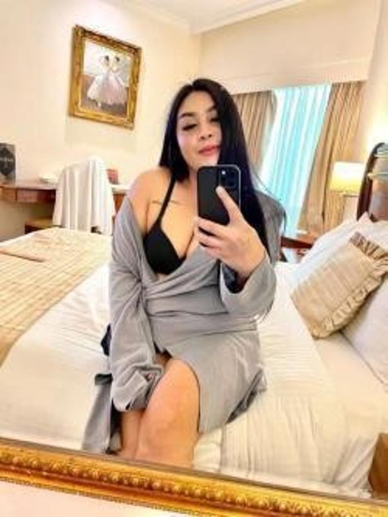 9811765860 Call Girls In Anand Vihar Escort Service