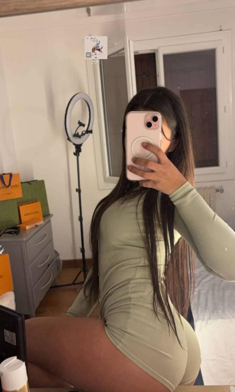 ⟪9958659377⟫ Call Girls In Janpath Metro :- Delhi NCR