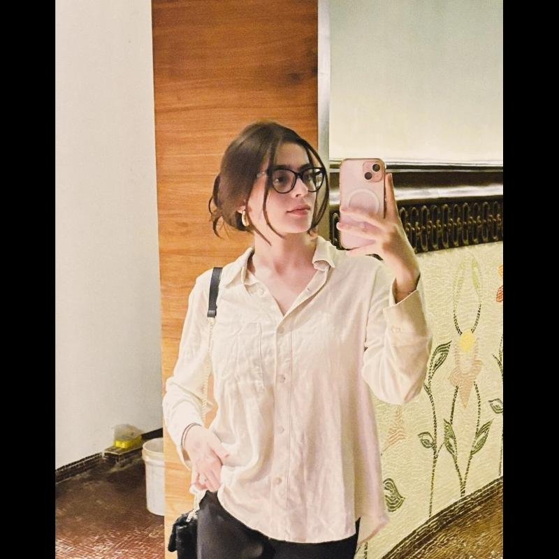 Call Us ➥9311239389 }▻Call Girls In Model Town Delhi