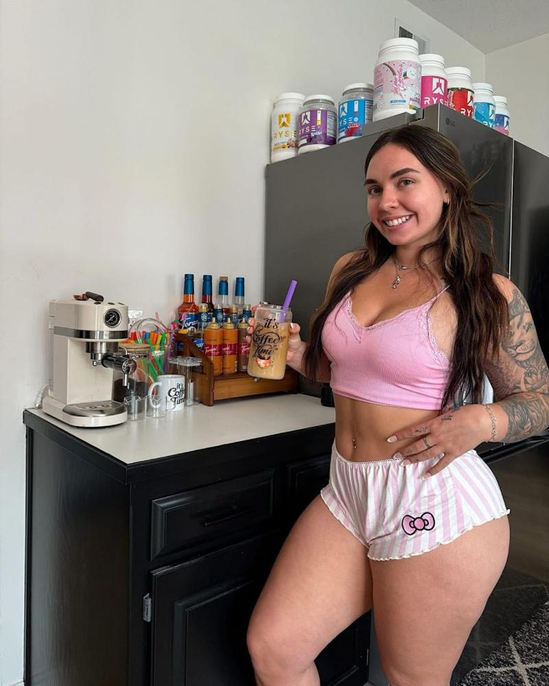 9958659377, High-Profile' Call Girl in Model Town