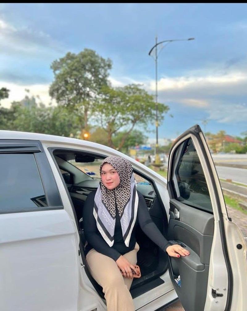 Trusted Real Agent in Malaysia for sugar mummy hookup is ( Mrs Alya )