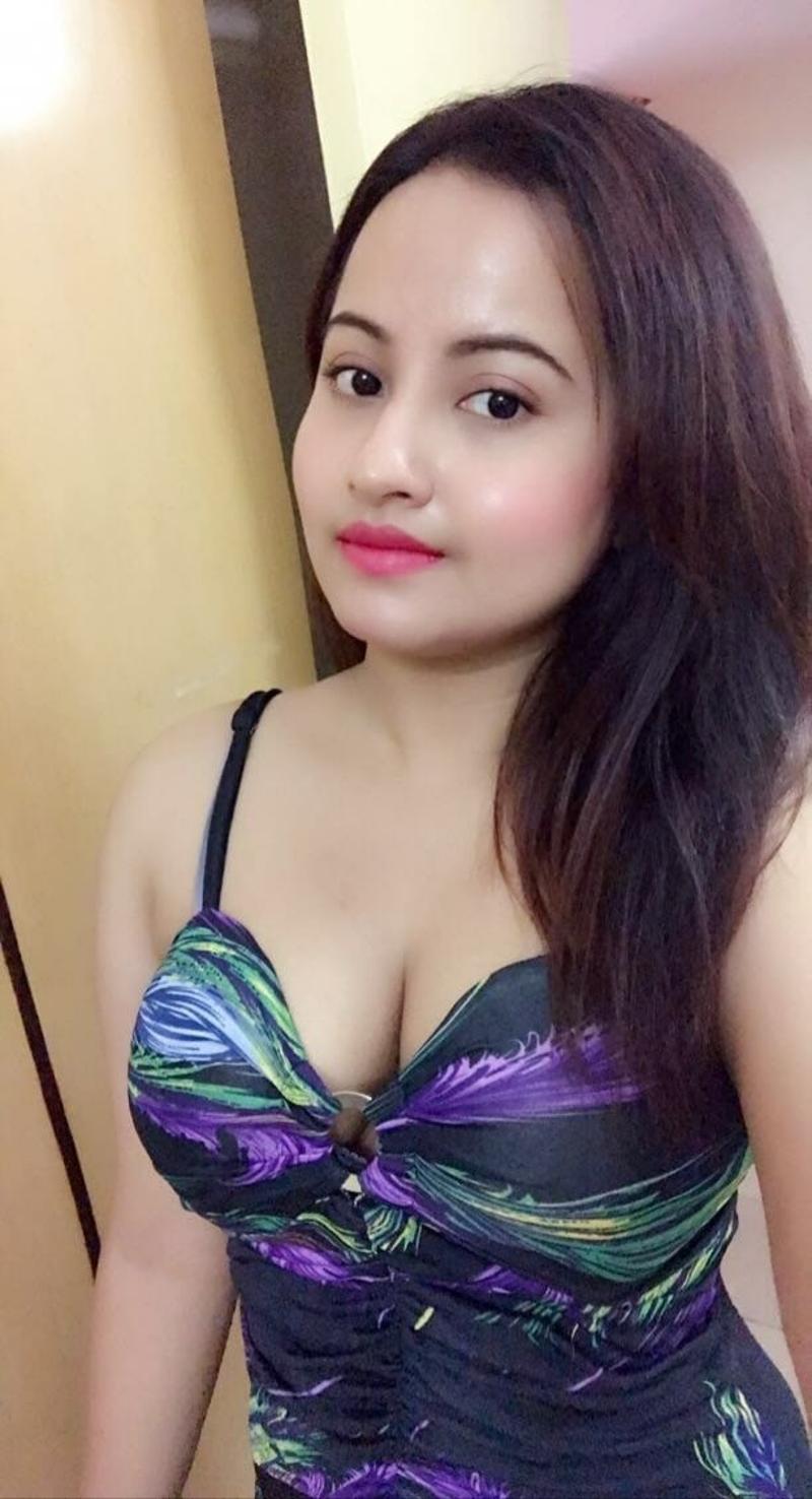 ꧁ ୨ Call Girls In Sector 93 Noida ❀9990233396❀ Escorts ServiCes Delhi NCR ୧꧂.
