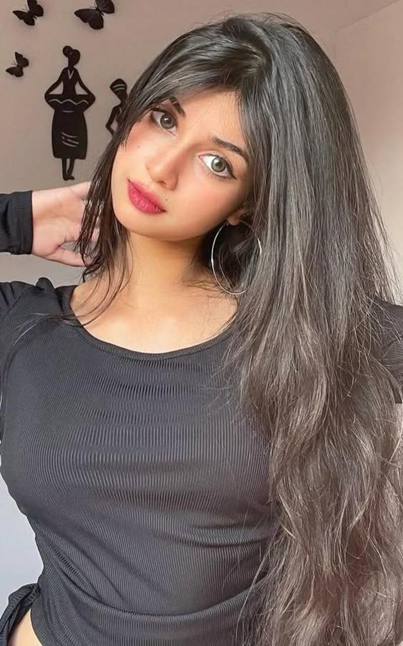 ꧁ ୨ Call Girls In Chandni Chowk ❀9711800081❀ Escorts Service Delhi NCR ୧꧂