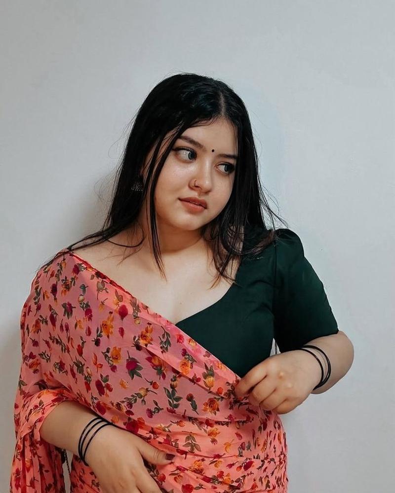 Call Girls In Saket, Delhi +919643900018 Escorts Service