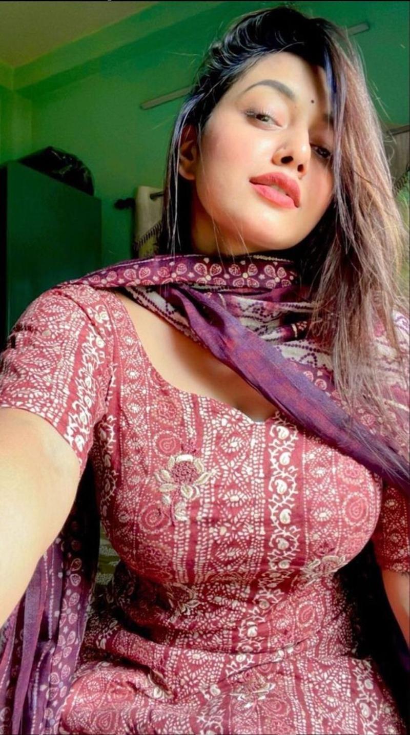 Call Girls In East Delhi, Delhi +919643900018 Escorts Service