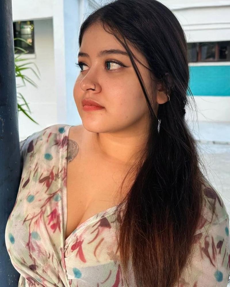 Call Girls In Maharani Bagh, Delhi +919643900018 Escorts Service