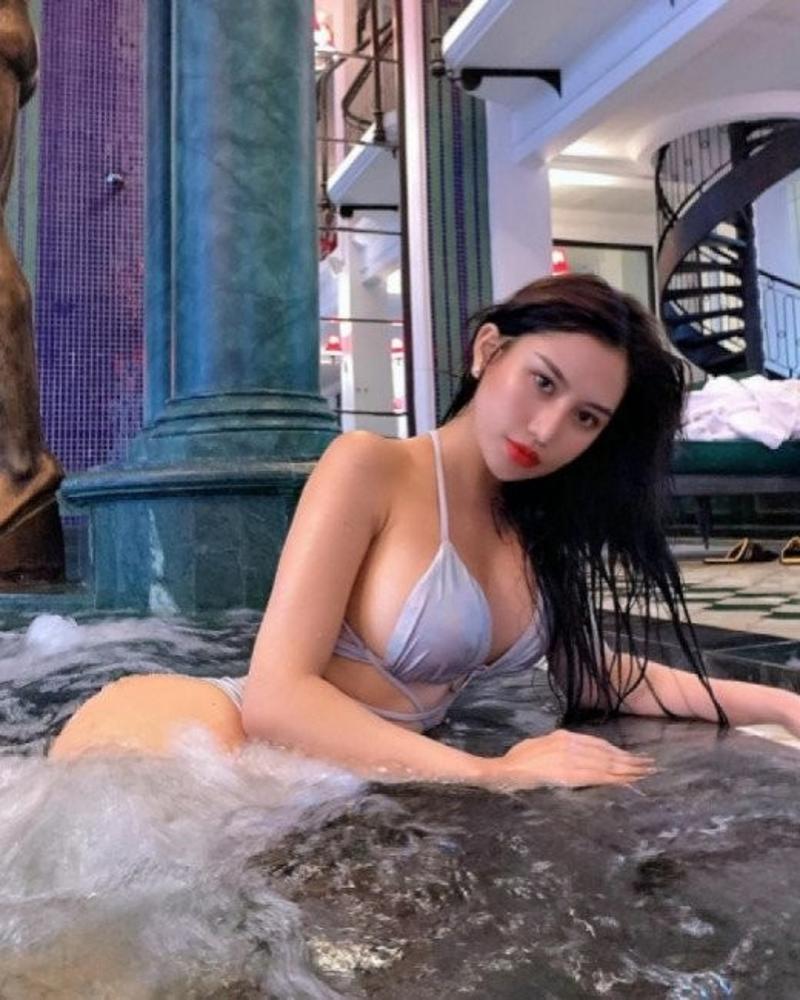 Premium Delhi Call Girl In Chanakyapuri 8448079011 for a Luxurious Experience