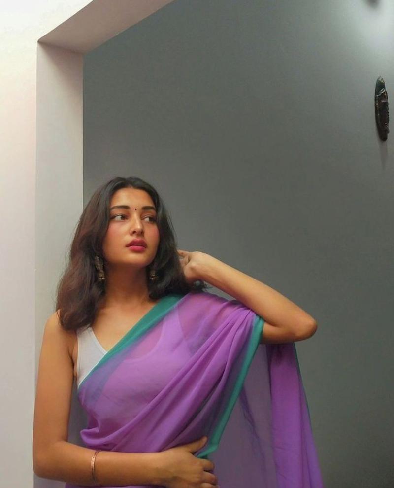 Call Girl in Subzi Mandi Delhi NCR Escort Services Call 9711800081