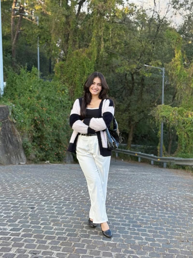 ꧁ ୨ Call Girls In Sidhartha Nagar ❀9711800081❀ Escorts Service Delhi NCR ୧꧂