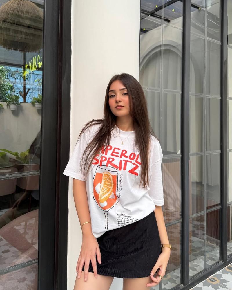 ꧁ ୨ Call Girls In C R Park ❀9711800081❀ Escorts Service Delhi NCR ୧꧂