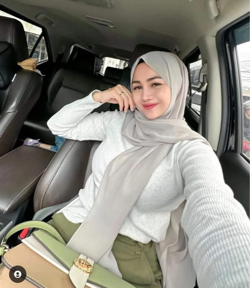 HOOKUP WITH RICH SUGAR MUMMY IN MALAYSIA AND SINGAPORE