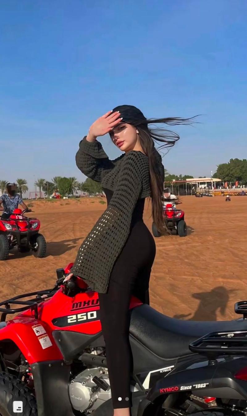 Call girls in Laxmi Nagar 9953189442 Female Escorts _ Book Now