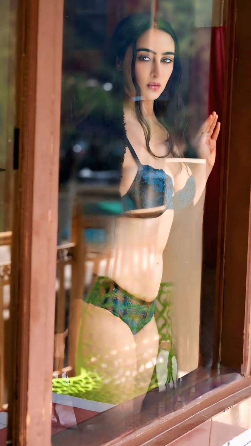 Call girls in Gautam Nagar 9953189442 Delhi Female Escorts _ Book Now