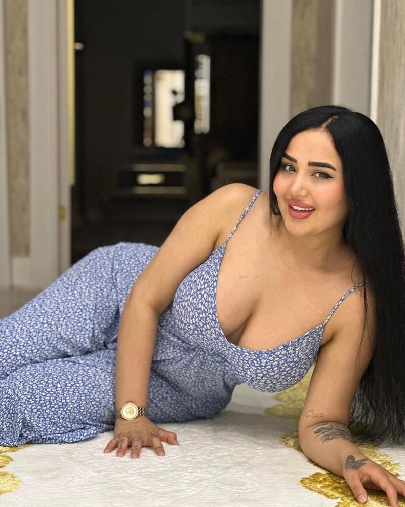 Call Girls Hari Nagar 9958659377: Elite Escorts