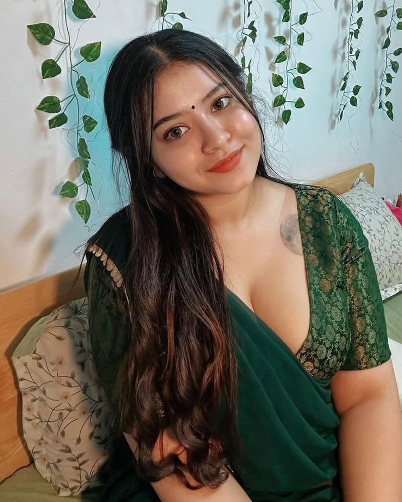 Call Girls in Vasant Vihar Delhi (𝟵𝟲𝟰𝟯𝟵𝟬𝟬𝟬𝟭𝟴) Escort Service