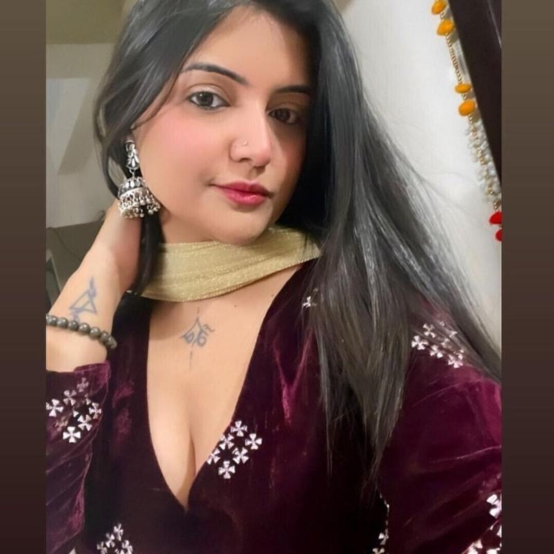 Call Girls In Safdarjung Enclave 9643097474 Sevice Delhi-100% Available 247