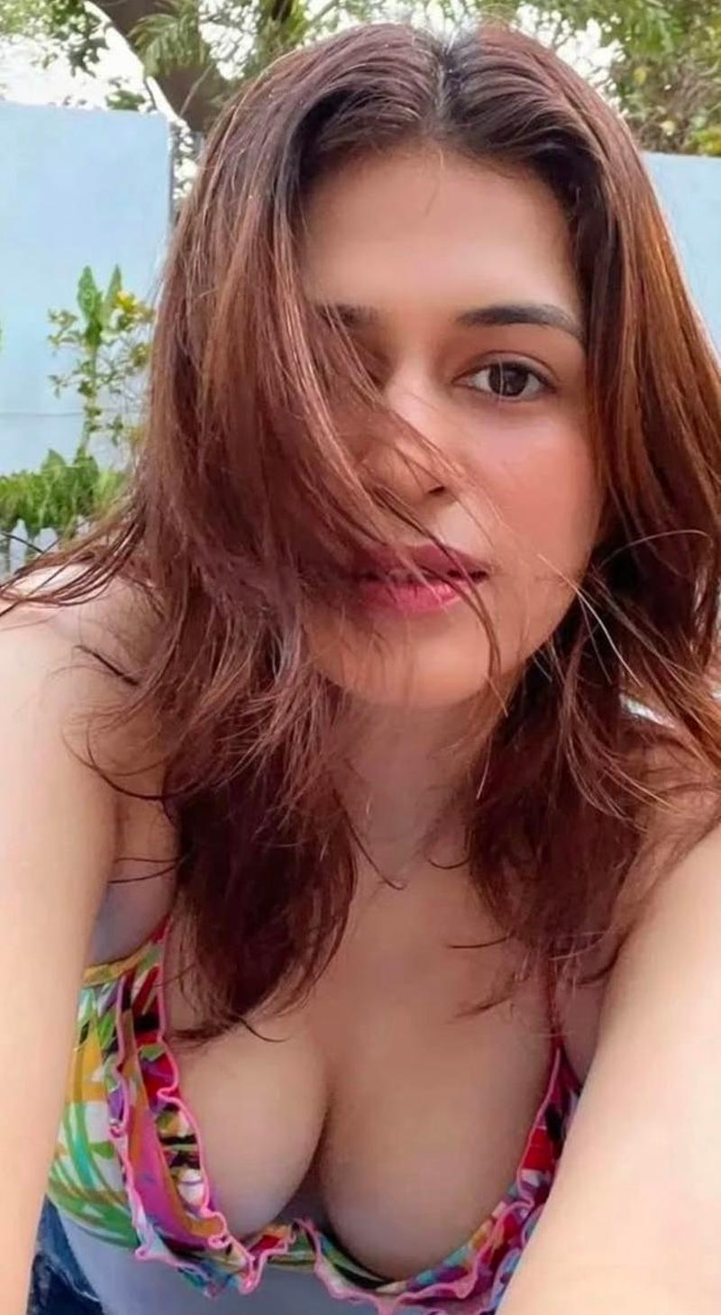 Call Girls Service (🔝(9958O√ 18831🔚) TAJ MAHAL, HOTEL NEW DELHI