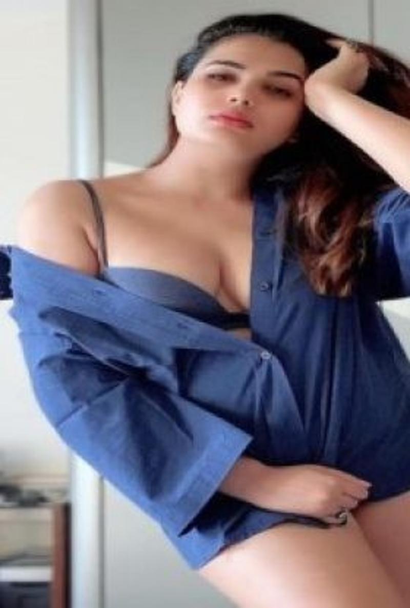 Enjoy￣Call Girls- In Sector 45 Gurgaon. 991O5888O3 NCR ꧁ Real Escort Service