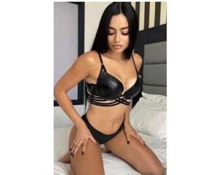  ❇️LAURA SEXY AND SKINNY✅NEW IN TOWN OUTCAL