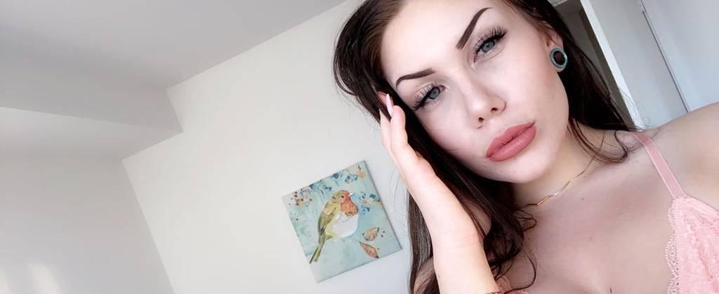 240$/Hr Alexaa Blue Eyes Brunette In Town This weekend!