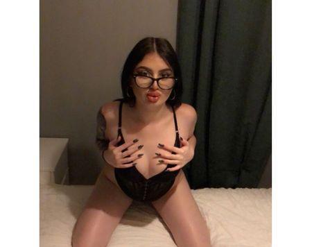 VERONICA?HORNY?HOT?FULL GFE? VERONICA?HORNY?HOT?FULL GFE?