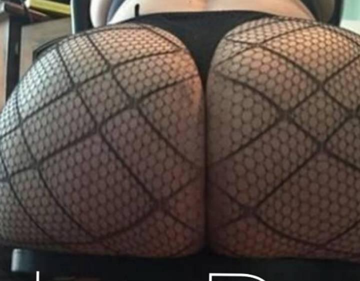  Lyndaaa49 Sexy and M°°f 