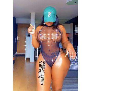  ?CANADIAN EBONY GODDESS 3 days in OXFORD ?