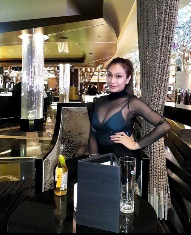 Catering To Curious FIRST TIMERS & Trans Shemale Lovers Catering To Curious FIRST TIMERS & Trans Shemale Lovers